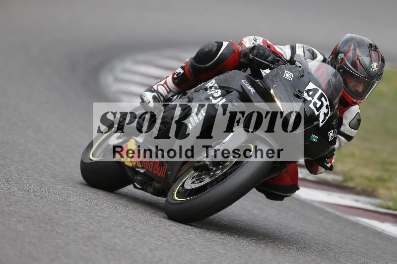 /37 09.08.2026  Pluess Motosport ADR/Freies Fahren/453